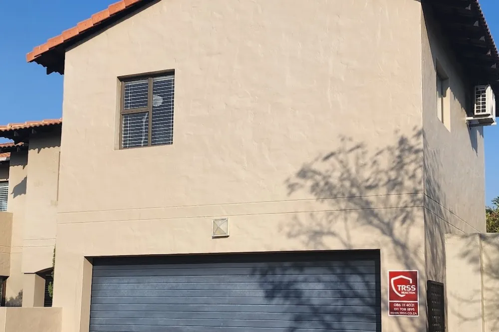 Estate Townhouse Exterior Painting